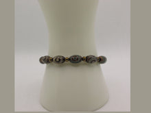 Load image into Gallery viewer, Eye Bead Bracelet