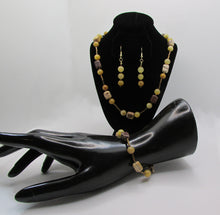 Load image into Gallery viewer, Topaz Earrings