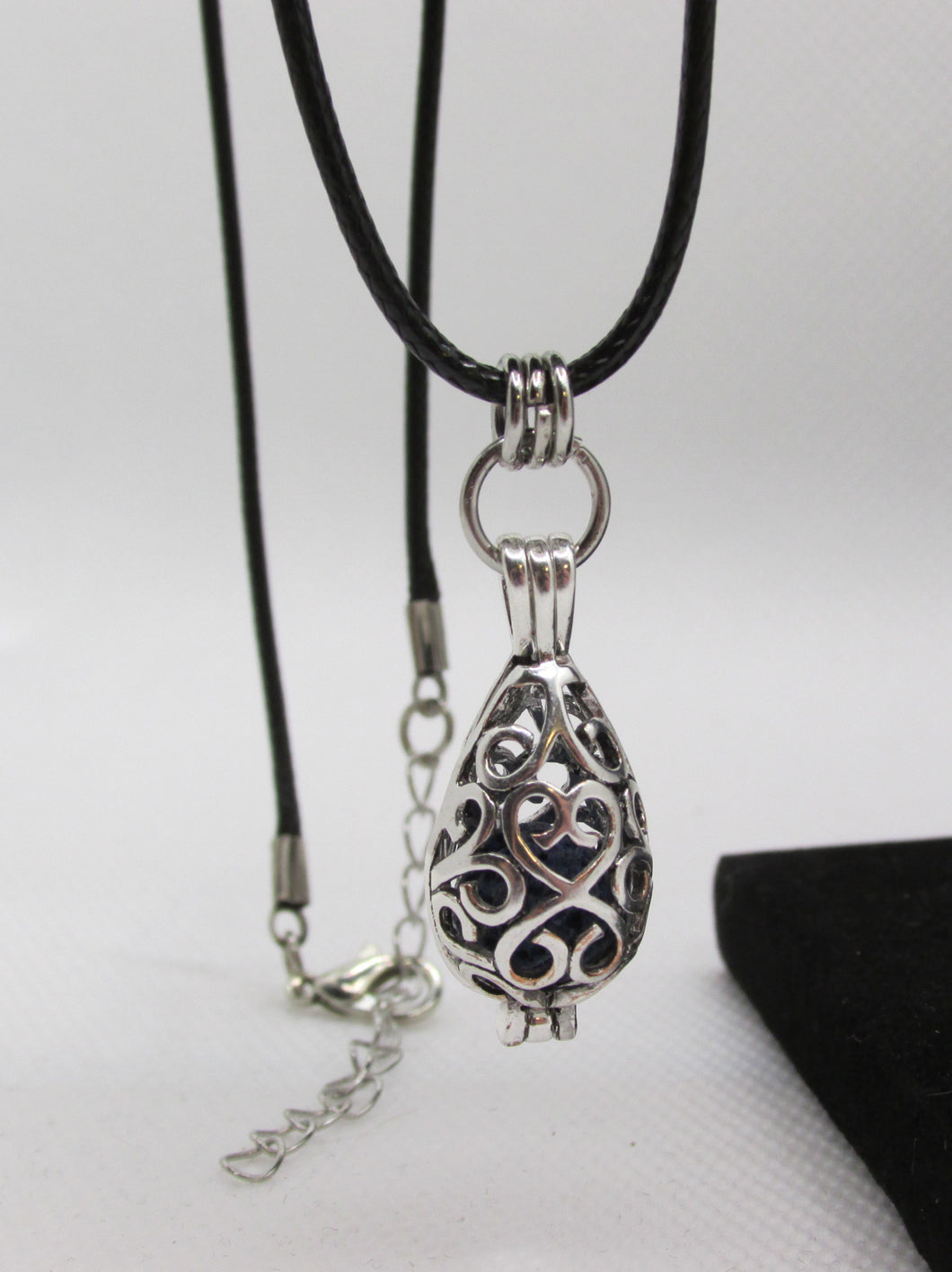 Diffuser Pendent Necklace